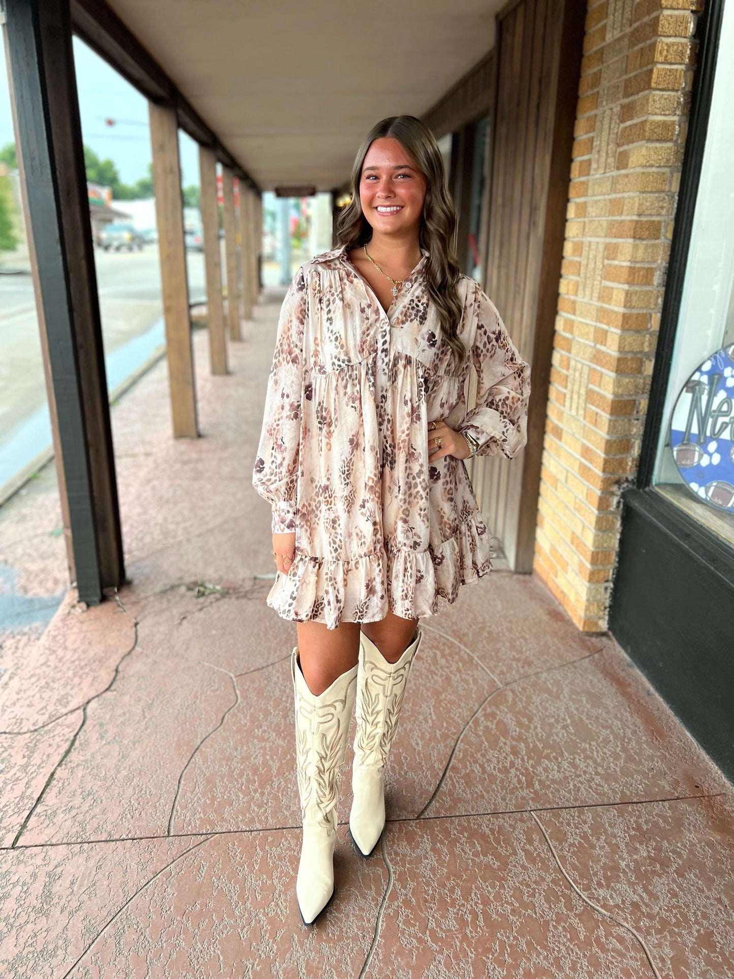 Knee-high Embroidered Boots - Off White