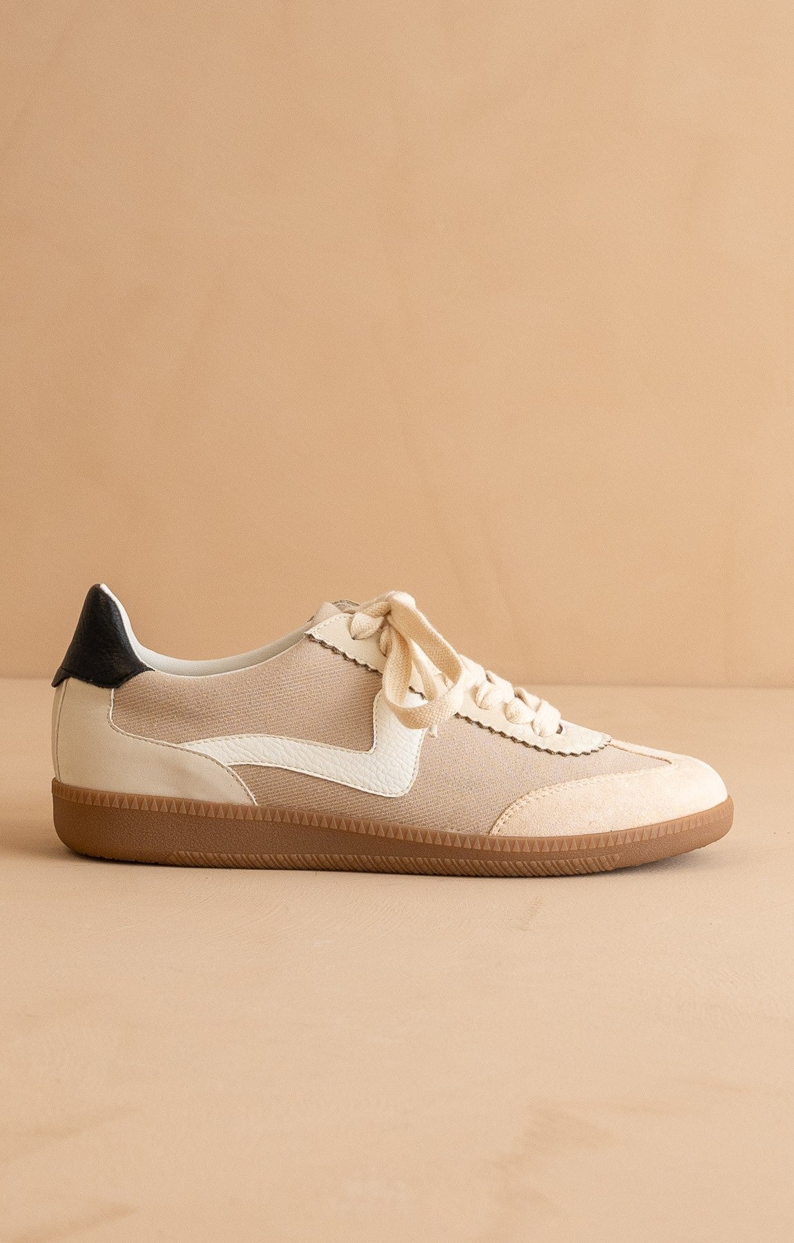 Kyla Sneaker