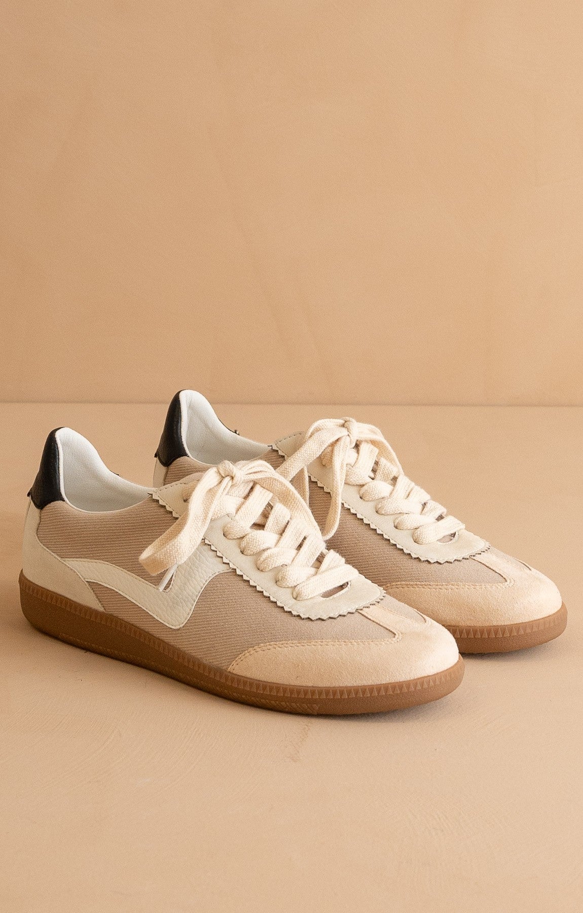 Kyla Sneaker