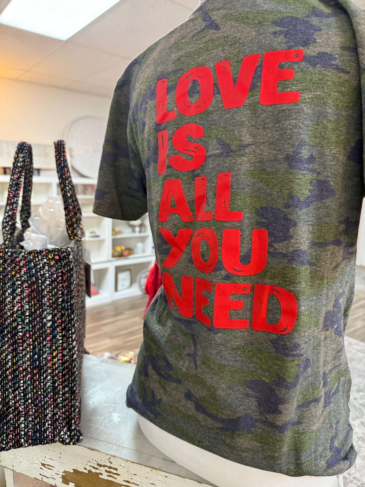 ALL YOU NEED IS LOVE - CAMO